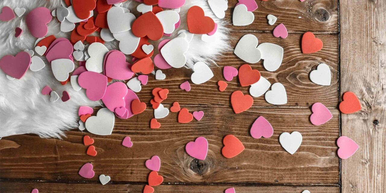 hartjes-op-tafel Valentijnsdag